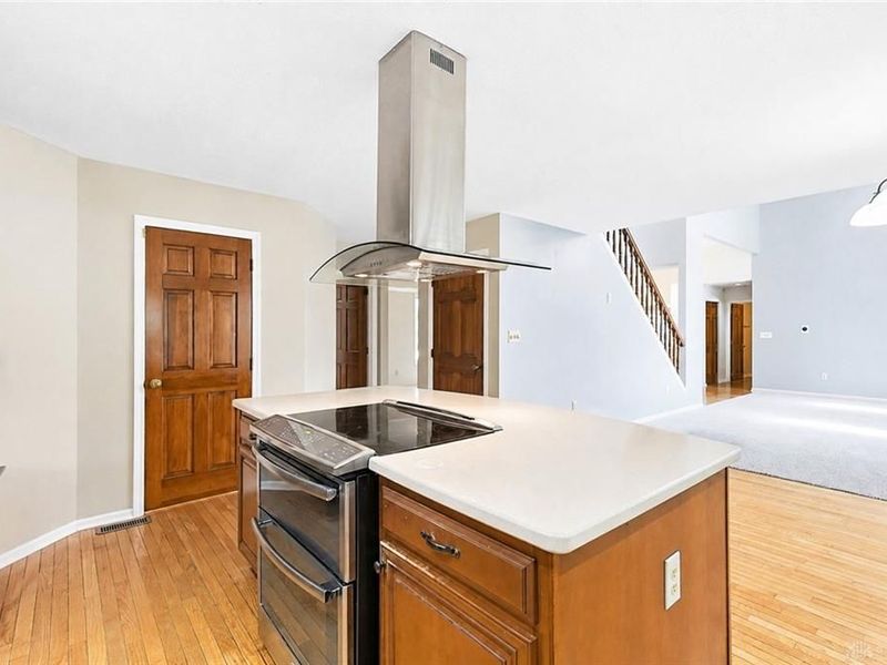 7110 Lempco Lane, Dayton, OH 45415 Photo 9