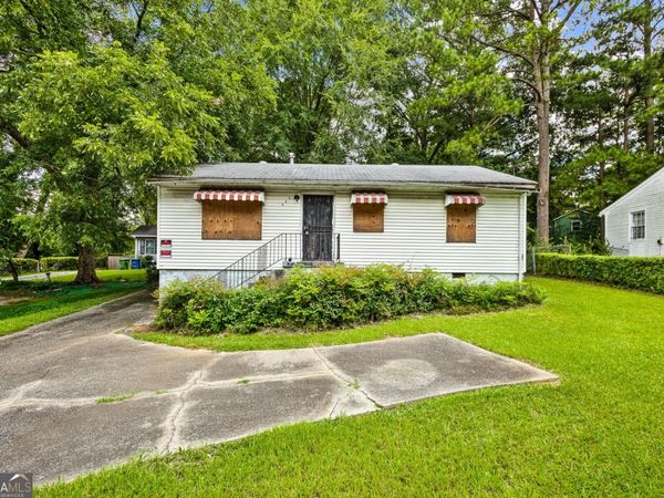 449 Hamilton E Holmes Drive NW, Atlanta, GA 30318