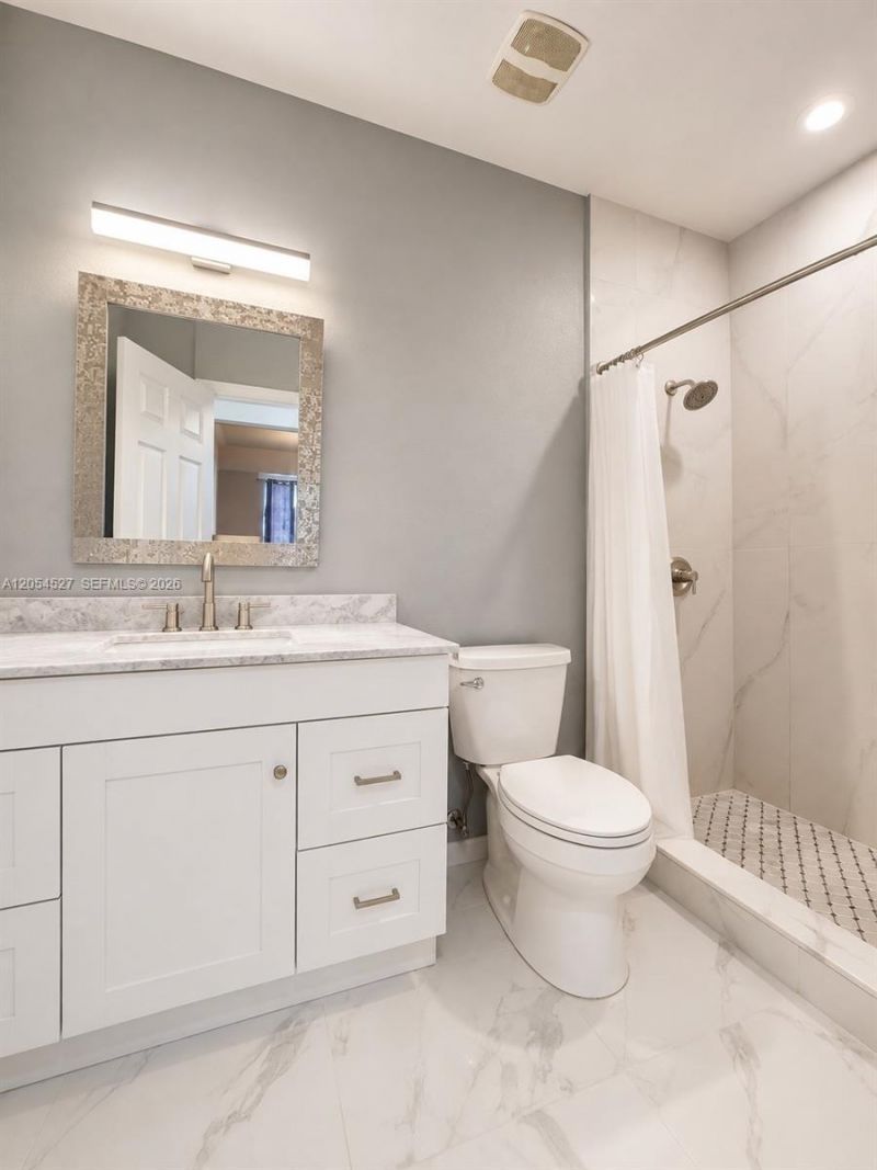 11002 NW 83rd St, Unit 213, Doral, FL 33178 Photo