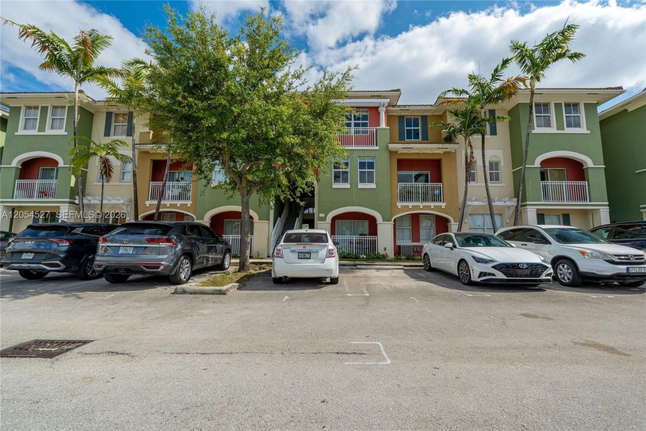 11002 NW 83rd St, Unit 213, Doral, FL 33178 Photo