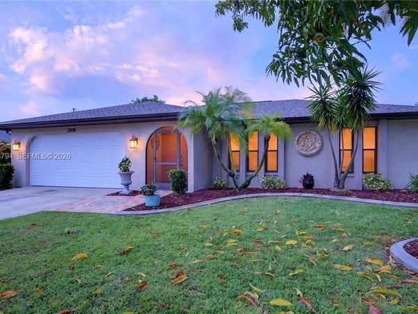 2008 SE 8th Ter, Cape Coral, FL 33990