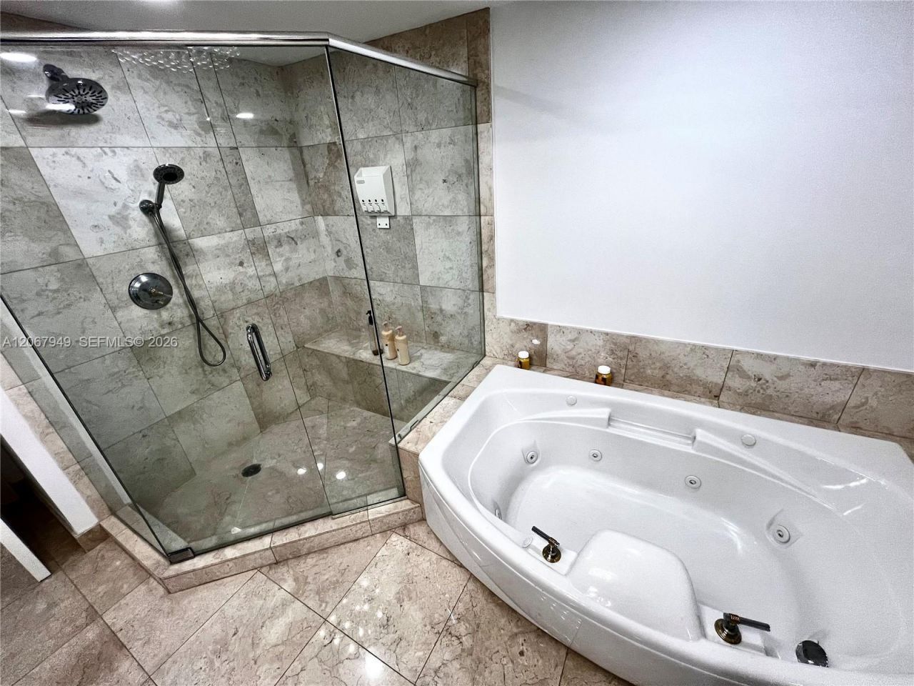 3201 NE 183rd St , Unit 2305, Aventura, FL 33160 Photo