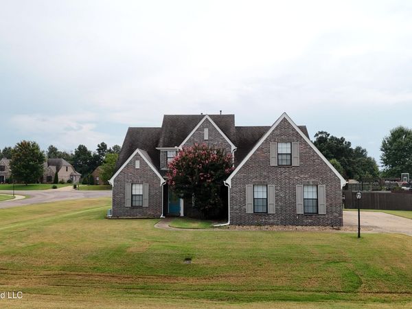 14383 Buttercup Drive, Olive Branch, MS 38654