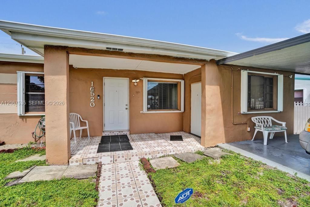 16520 NW 18th Ave, Miami Gardens, FL 33054 Main Photo