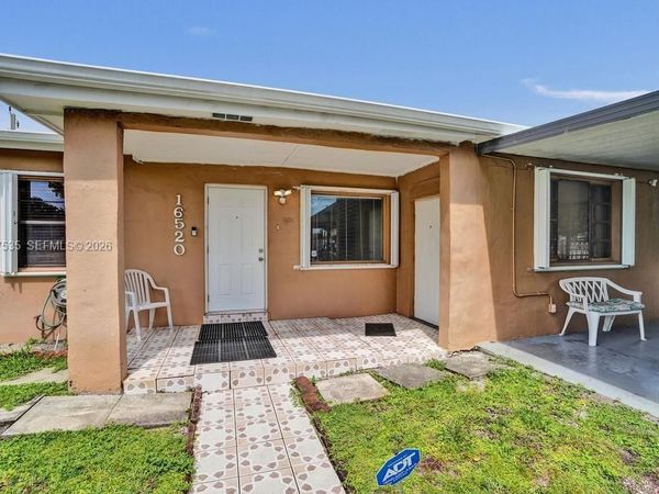16520 NW 18th Ave , Miami Gardens, FL 33054