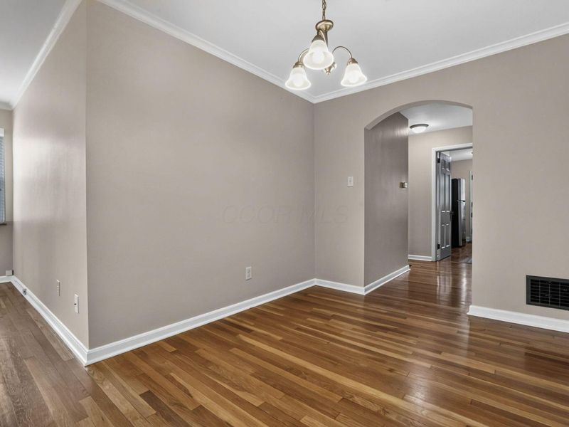 802 Kenwick Road, Columbus, OH 43209 Photo 14