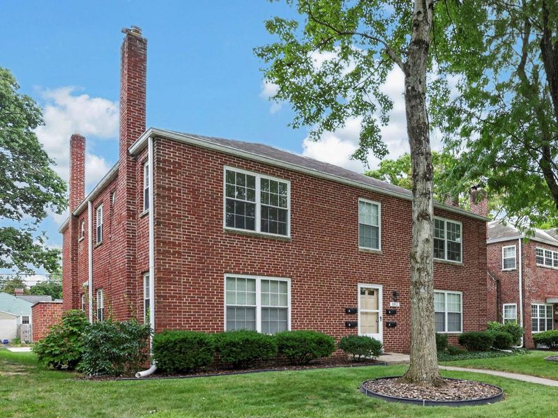 802 Kenwick Road, Columbus, OH 43209 Photo 2