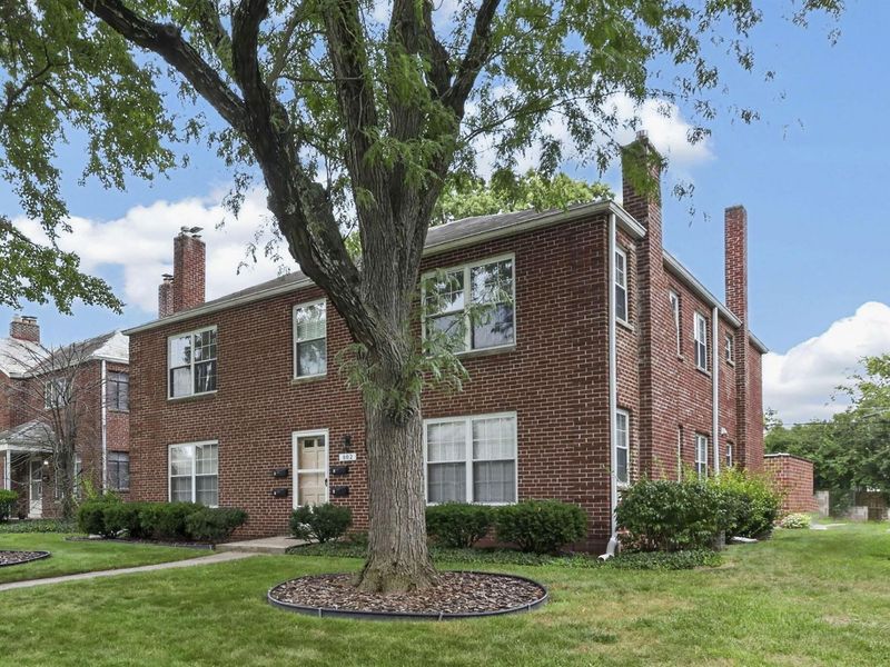 802 Kenwick Road, Columbus, OH 43209 Photo 3