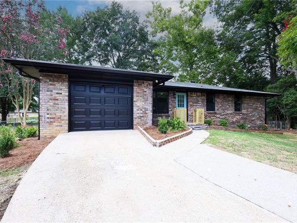 2391 Prestige Valley Court, Morrow, GA 30260