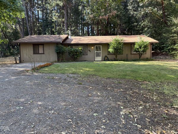 461 Fir Drive, Cave Junction, OR 97523