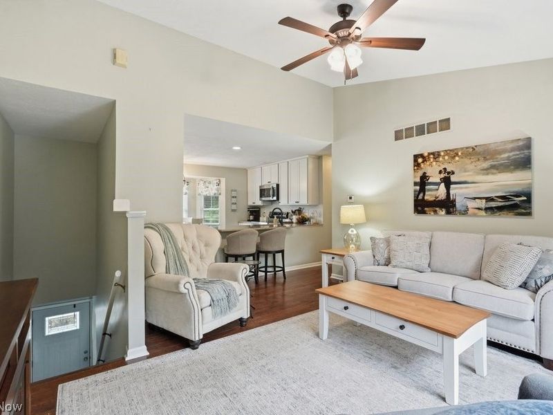 5400 & 5402 Paddy Court, New Franklin, OH 44203 Photo 3