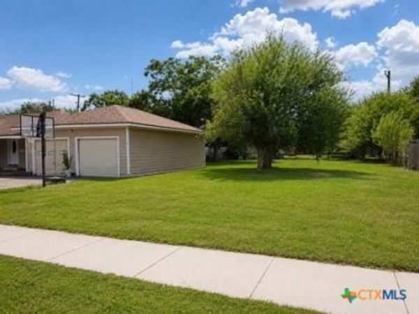 1504 Justice Drive , Port Lavaca, TX 77979