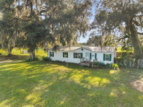 360 SE 30TH AVENUE , TRENTON, FL 32693