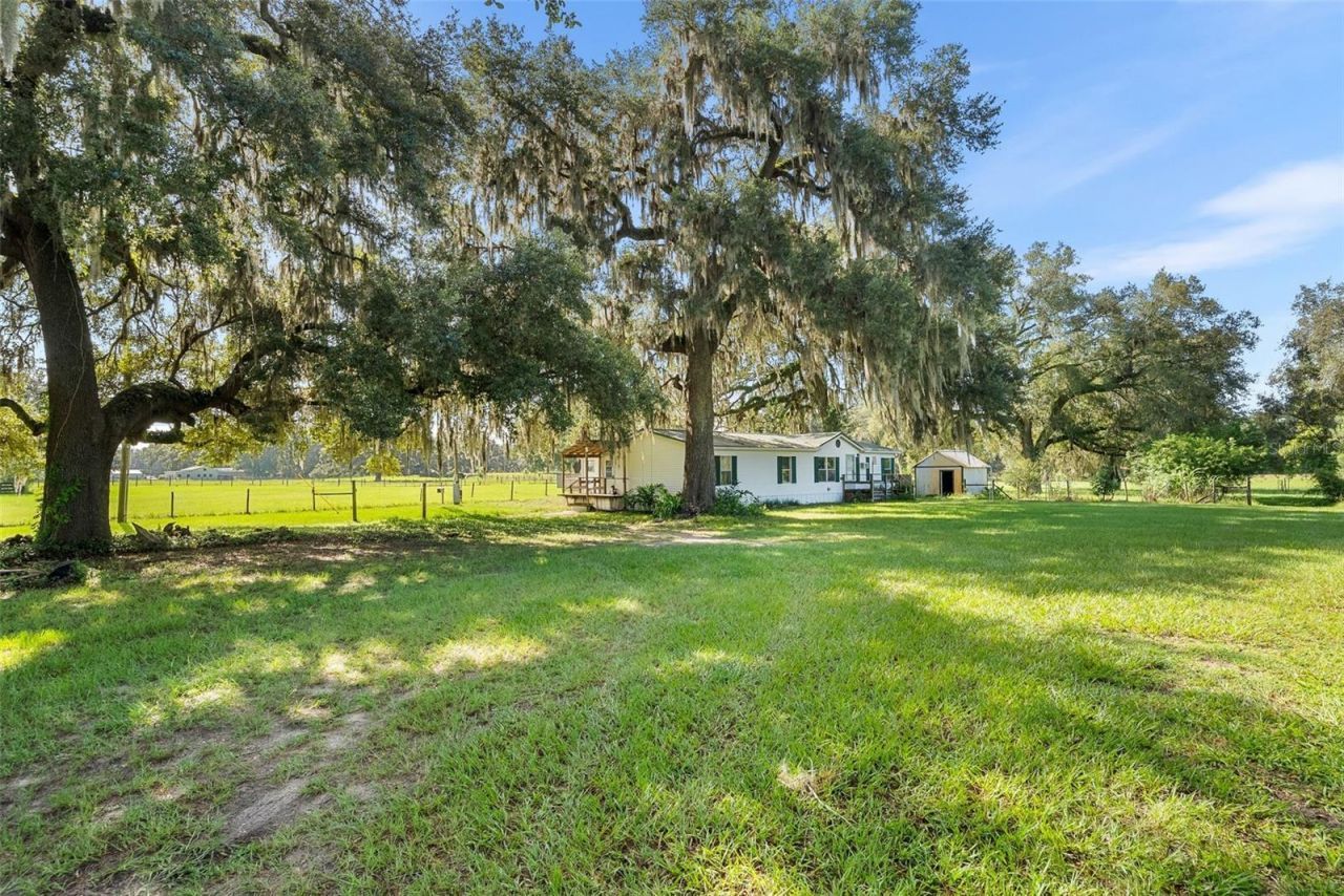 360 & 390 SE 30th Avenue, Trenton, FL 32693 Photo