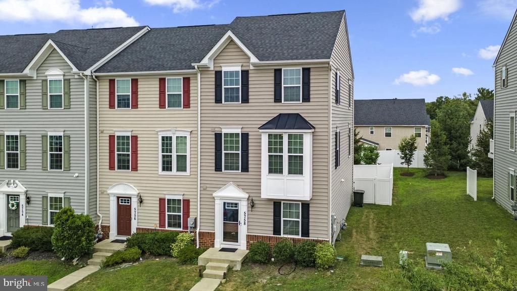 5758 Barts Way, Frederick, MD 21704 Main Photo