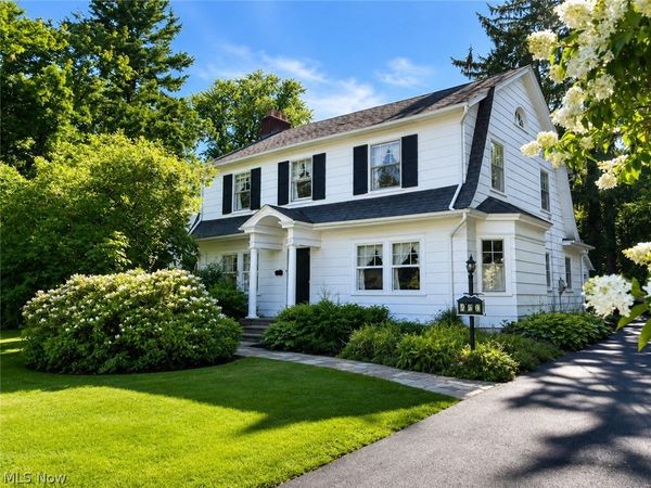 950 Merriman Road, Akron, OH 44303