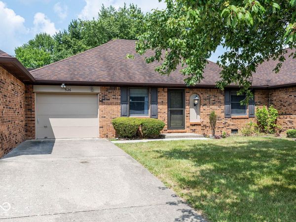 526 Eagle Crest Drive , Brownsburg, IN 46112