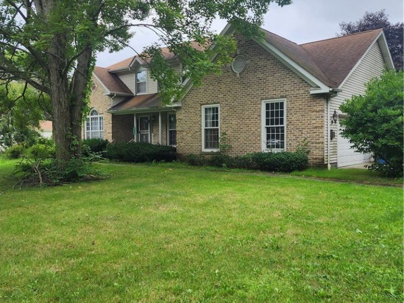 4804 Logan Arms Drive, Youngstown, OH 44505 Photo 2