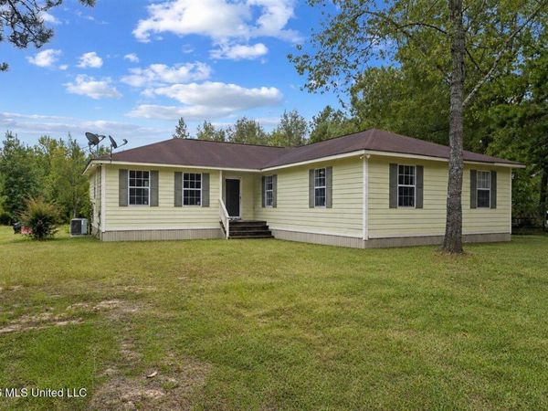 328 W Progress Road, Prentiss, MS 39474