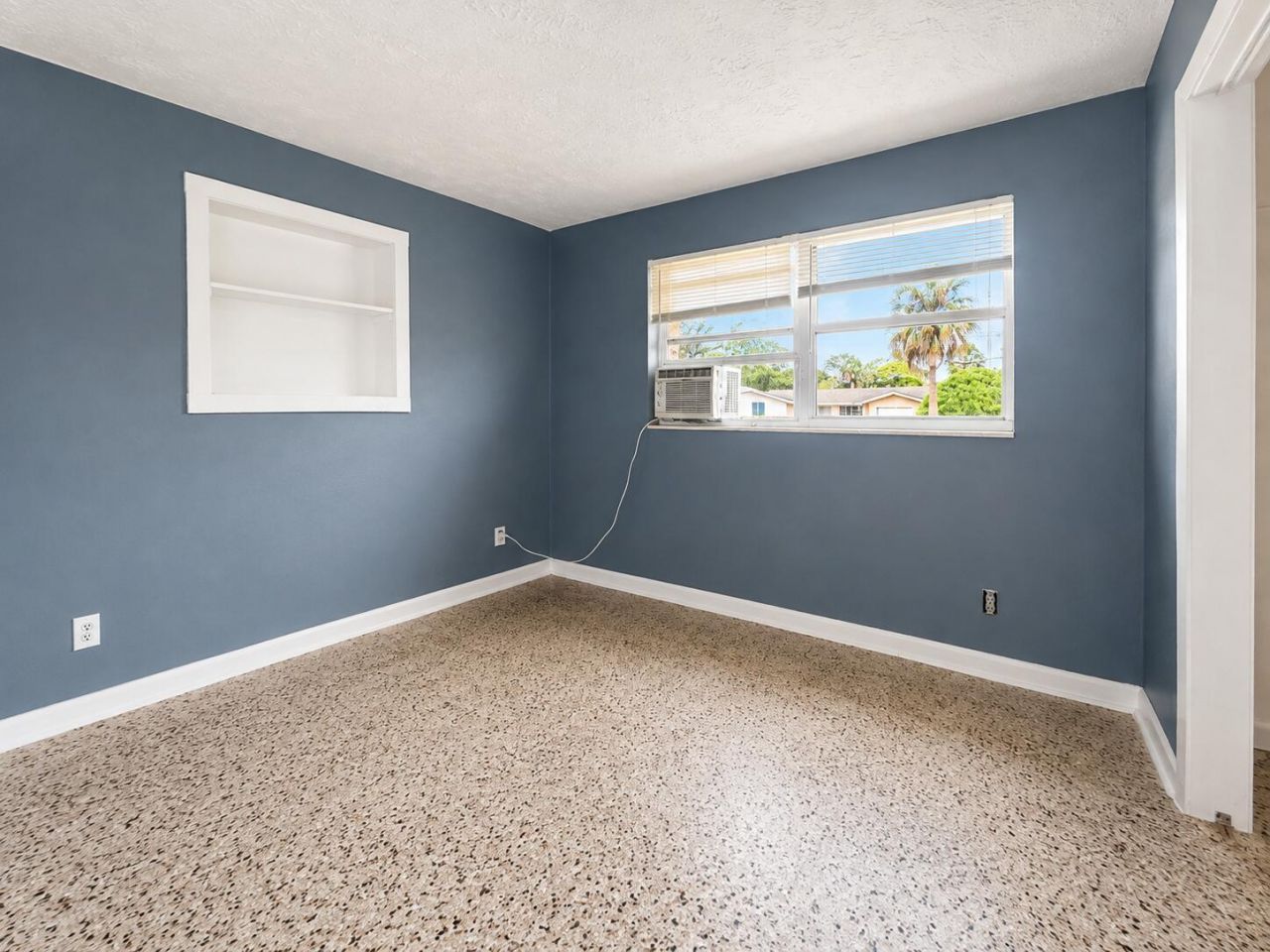 503 SE Flamingo Avenue, Stuart, FL 34996 Photo