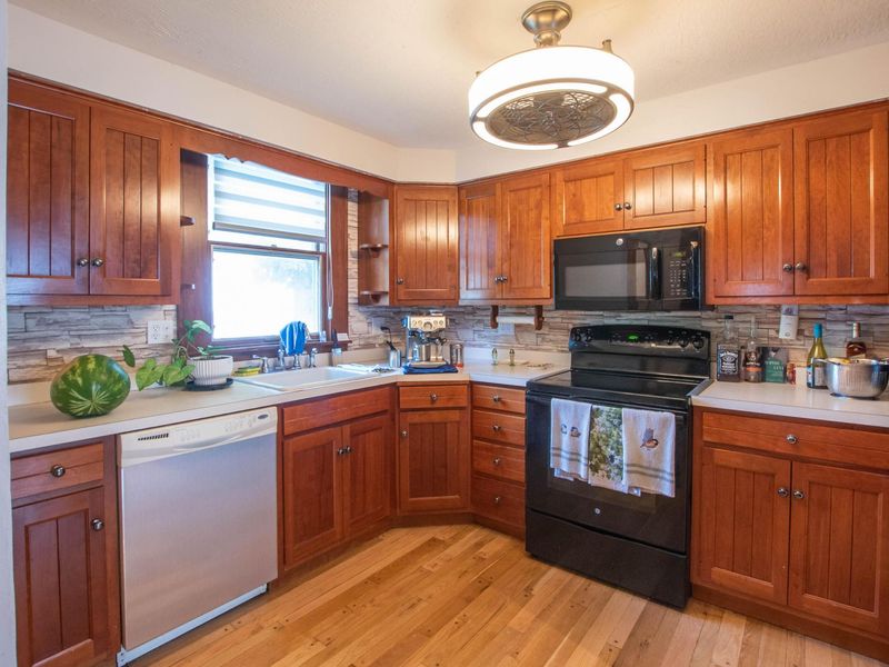 92 N Union Street, London, OH 43140 Photo 10