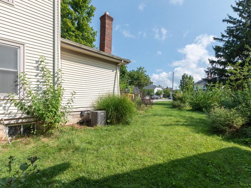 92 N Union Street, London, OH 43140 Photo 32