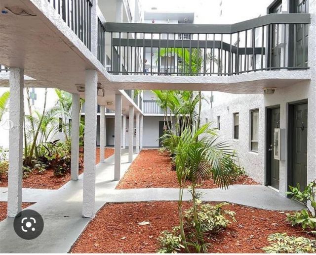 1750 N Congress Avenue, Unit 403, West Palm Beach, FL 33409 Photo