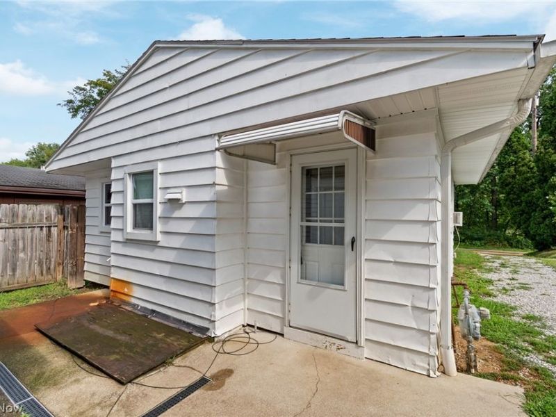 2964 Pressler Road, Uniontown, OH 44685 Photo 16