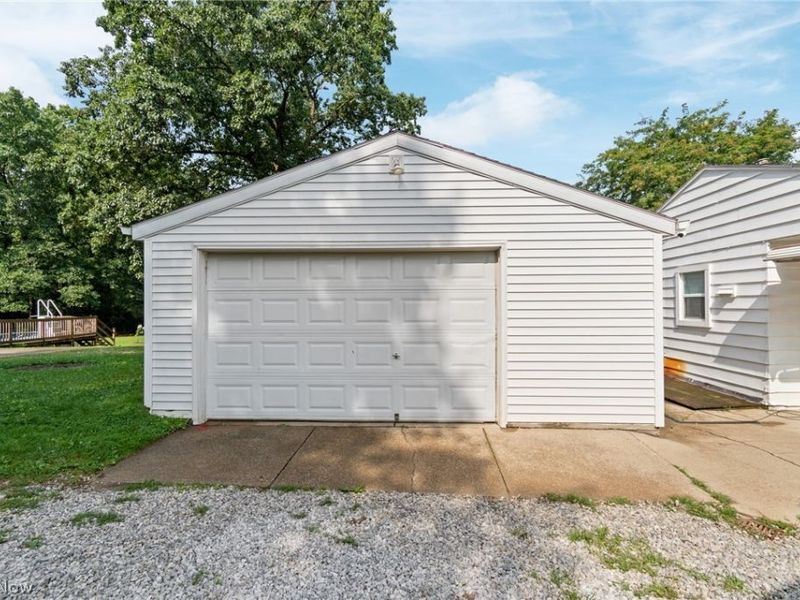 2964 Pressler Road, Uniontown, OH 44685 Photo 19