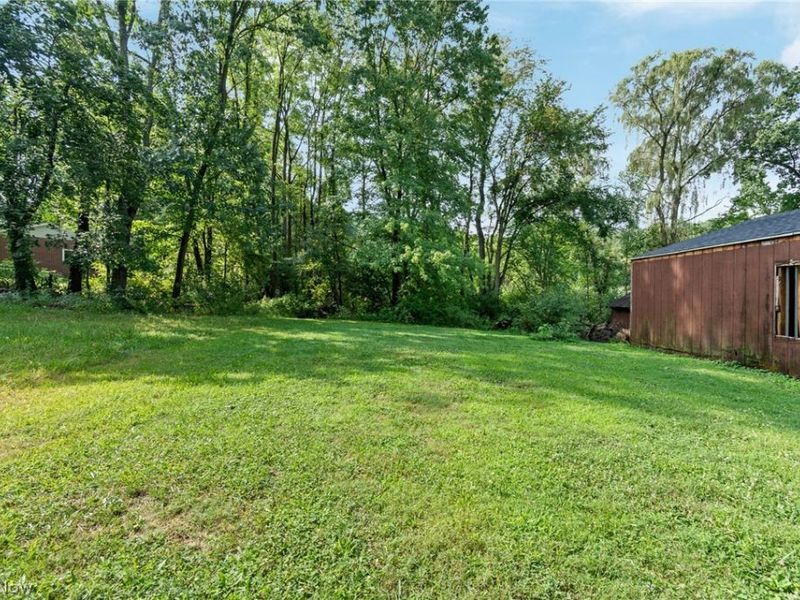 2964 Pressler Road, Uniontown, OH 44685 Photo 22
