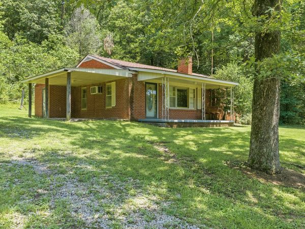 9558 Mount Carmel Rd, Decaturville, TN 38329