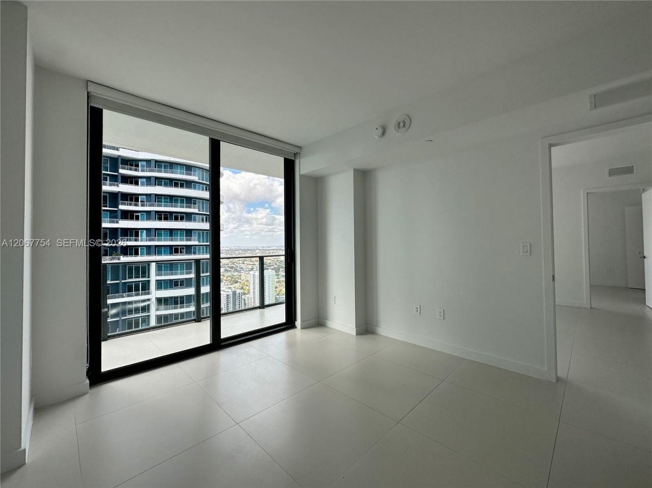 1300 S Miami , Unit 4209, Miami, FL 33130 Photo