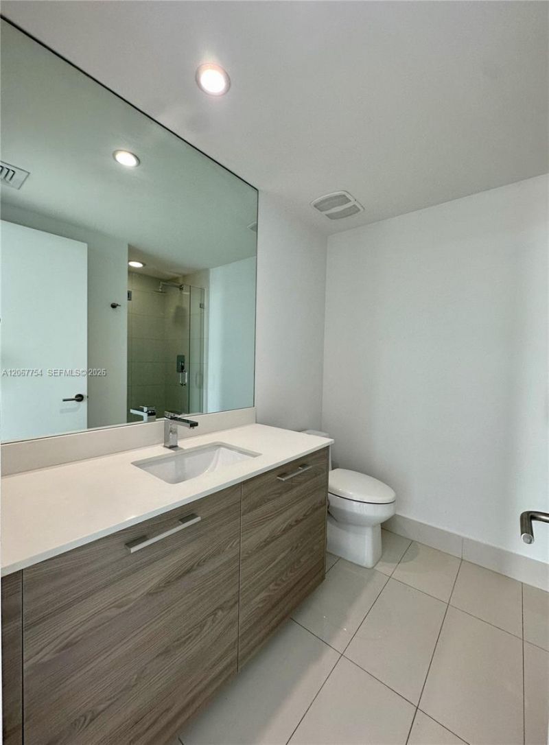 1300 S Miami , Unit 4209, Miami, FL 33130 Photo