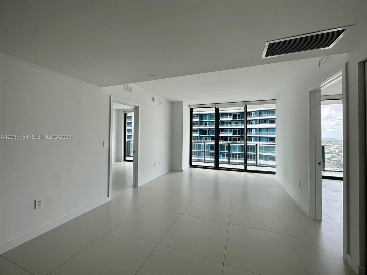 1300 S Miami , Unit 4209, Miami, FL 33130 Photo