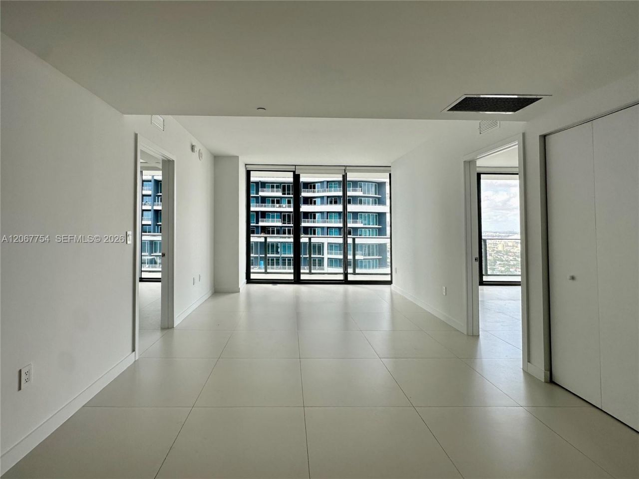 1300 S Miami , Unit 4209, Miami, FL 33130 Photo