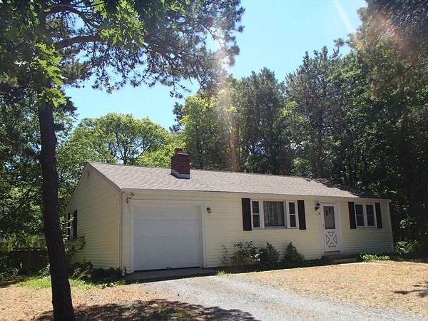 20 Anthony Rd, Yarmouth, MA 02673