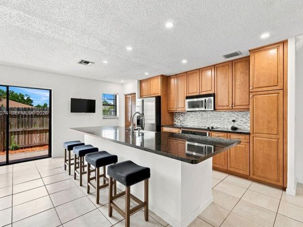 206 SE 1st Cir, Unit 13-B, Boynton Beach, FL 33435