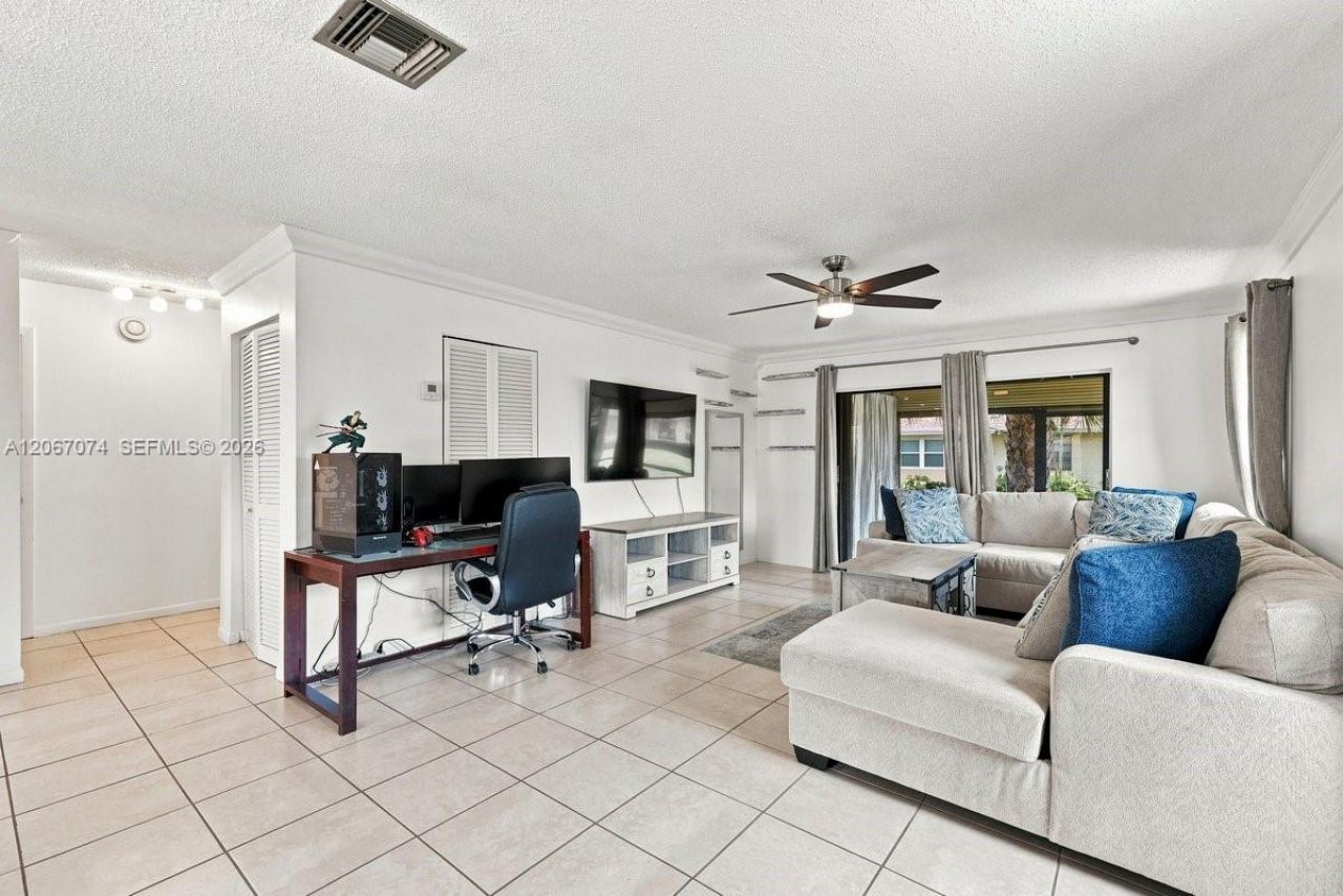206 SE 1st Cir, Unit 13-B, Boynton Beach, FL 33435 Photo