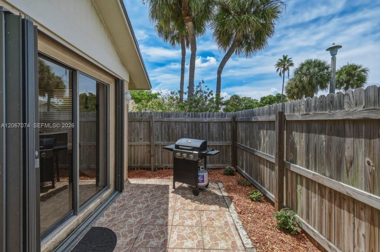 206 SE 1st Cir, Unit 13-B, Boynton Beach, FL 33435 Photo