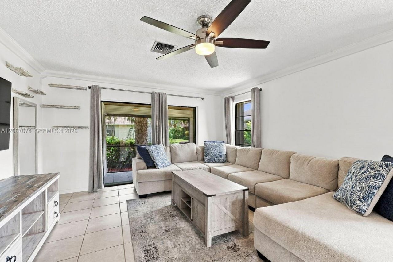 206 SE 1st Cir, Unit 13-B, Boynton Beach, FL 33435 Photo
