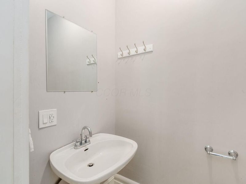 797 N Nelson Road, Columbus, OH 43219 Photo 21