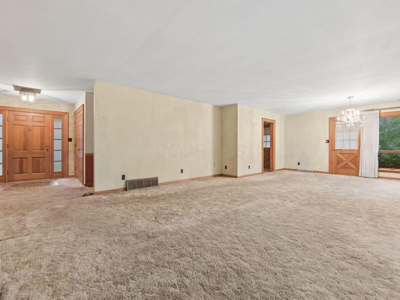 10585 Lithopolis Road NW, Canal Winchester, OH 43110 Photo 13