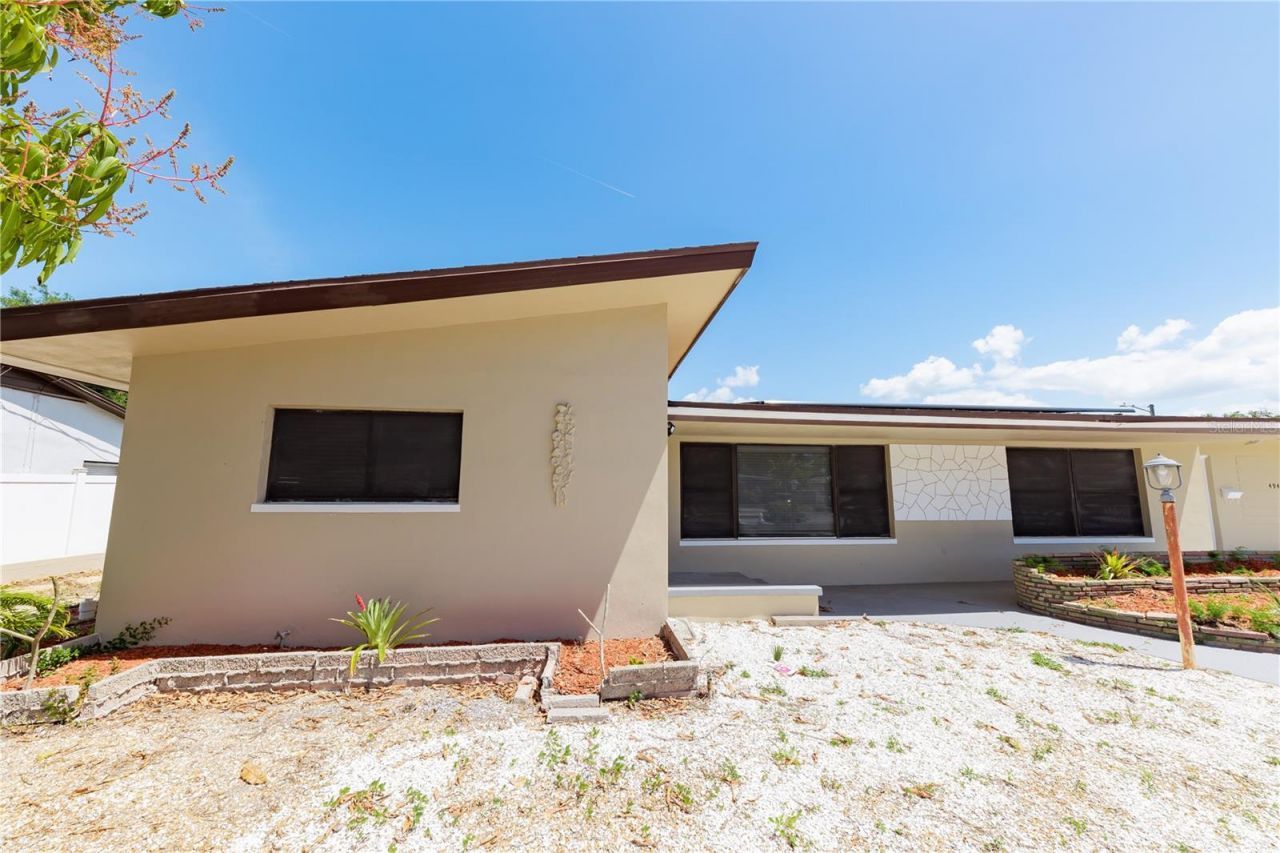 4946 Dr Martin Luther King Jr Street S, Saint Petersburg, FL 33705 Photo