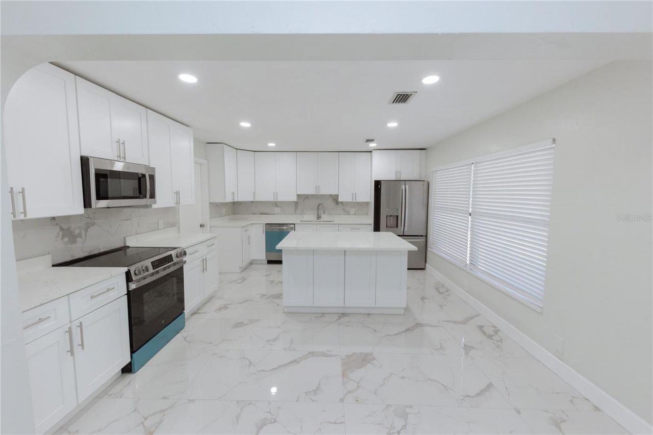 4946 Dr Martin Luther King Jr Street S, Saint Petersburg, FL 33705 Photo