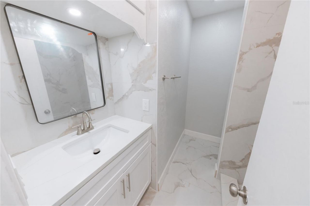 4946 Dr Martin Luther King Jr Street S, Saint Petersburg, FL 33705 Photo