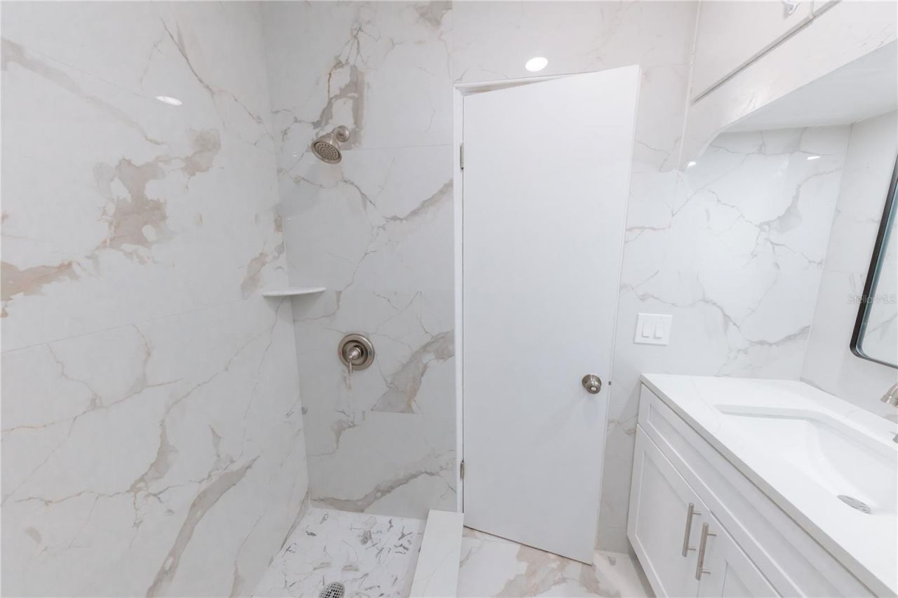 4946 Dr Martin Luther King Jr Street S, Saint Petersburg, FL 33705 Photo