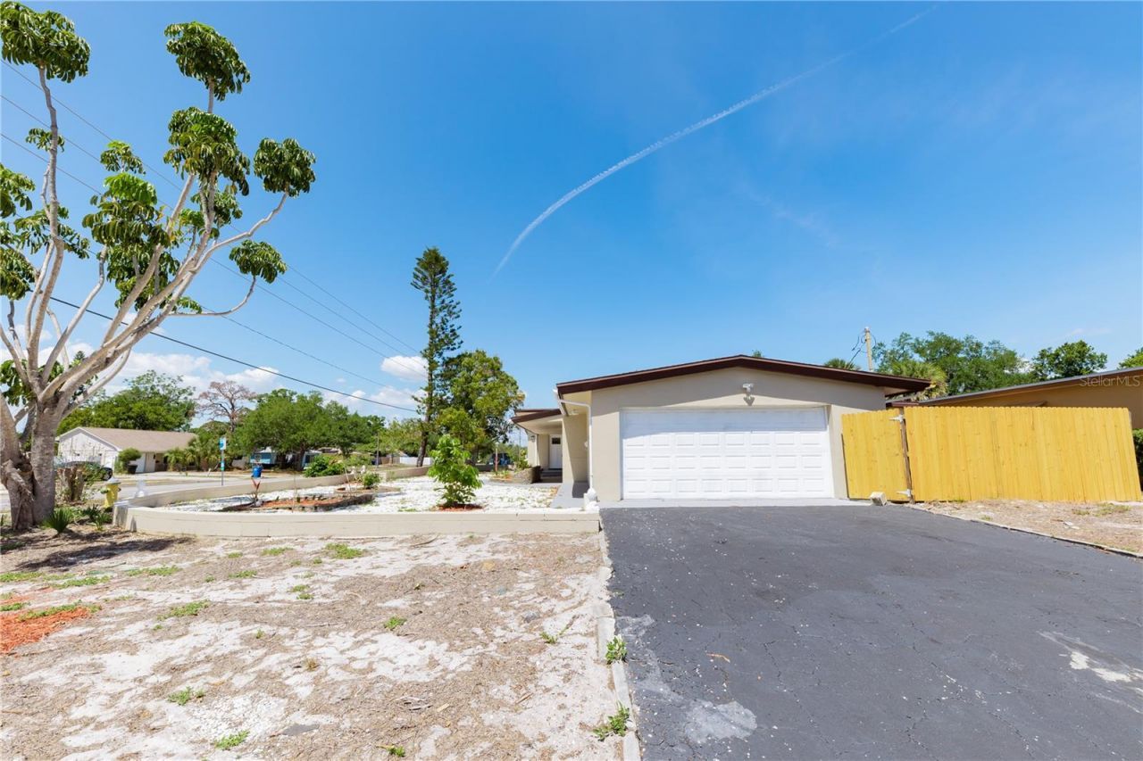 4946 Dr Martin Luther King Jr Street S, Saint Petersburg, FL 33705 Photo