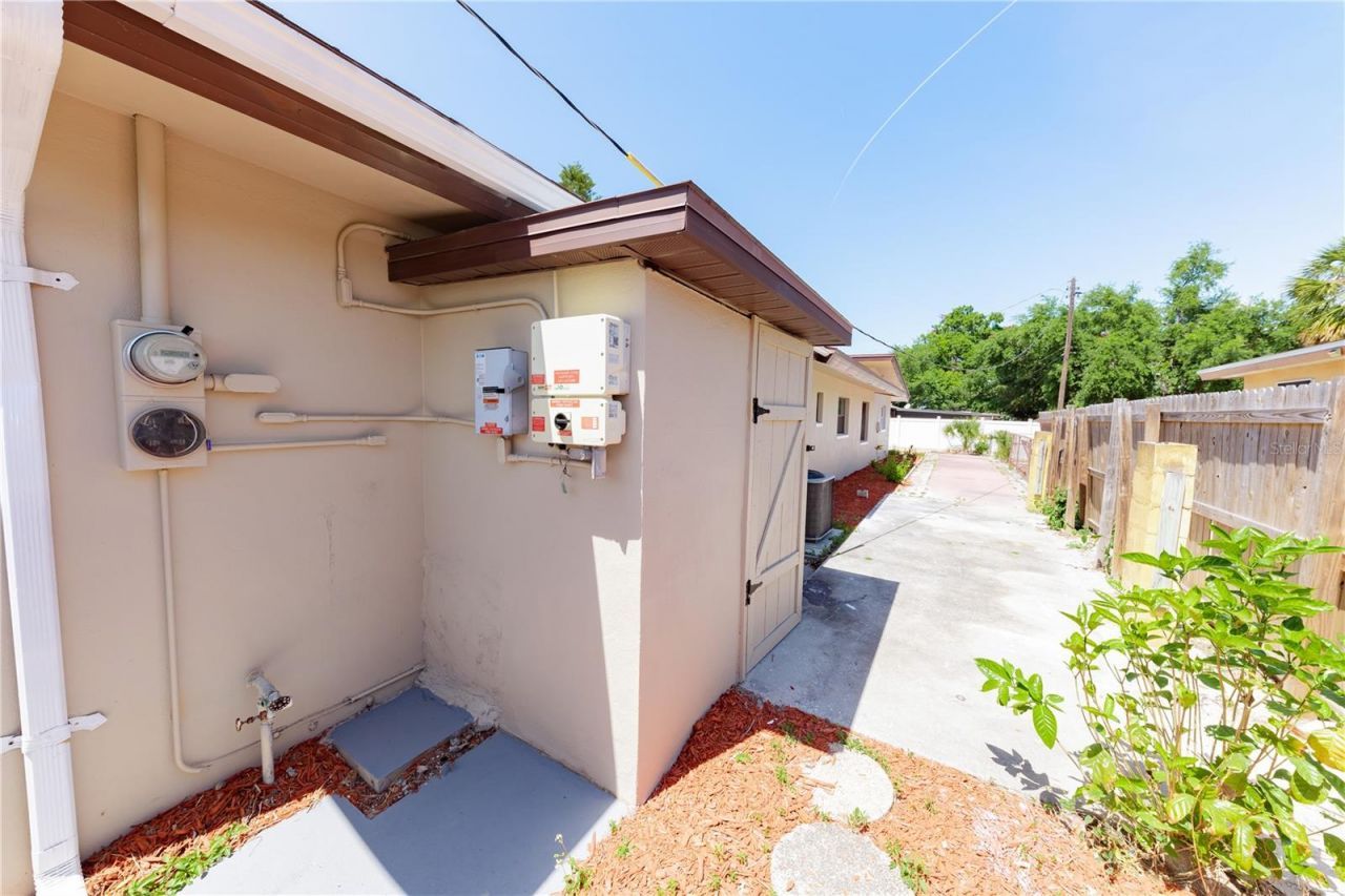 4946 Dr Martin Luther King Jr Street S, Saint Petersburg, FL 33705 Photo