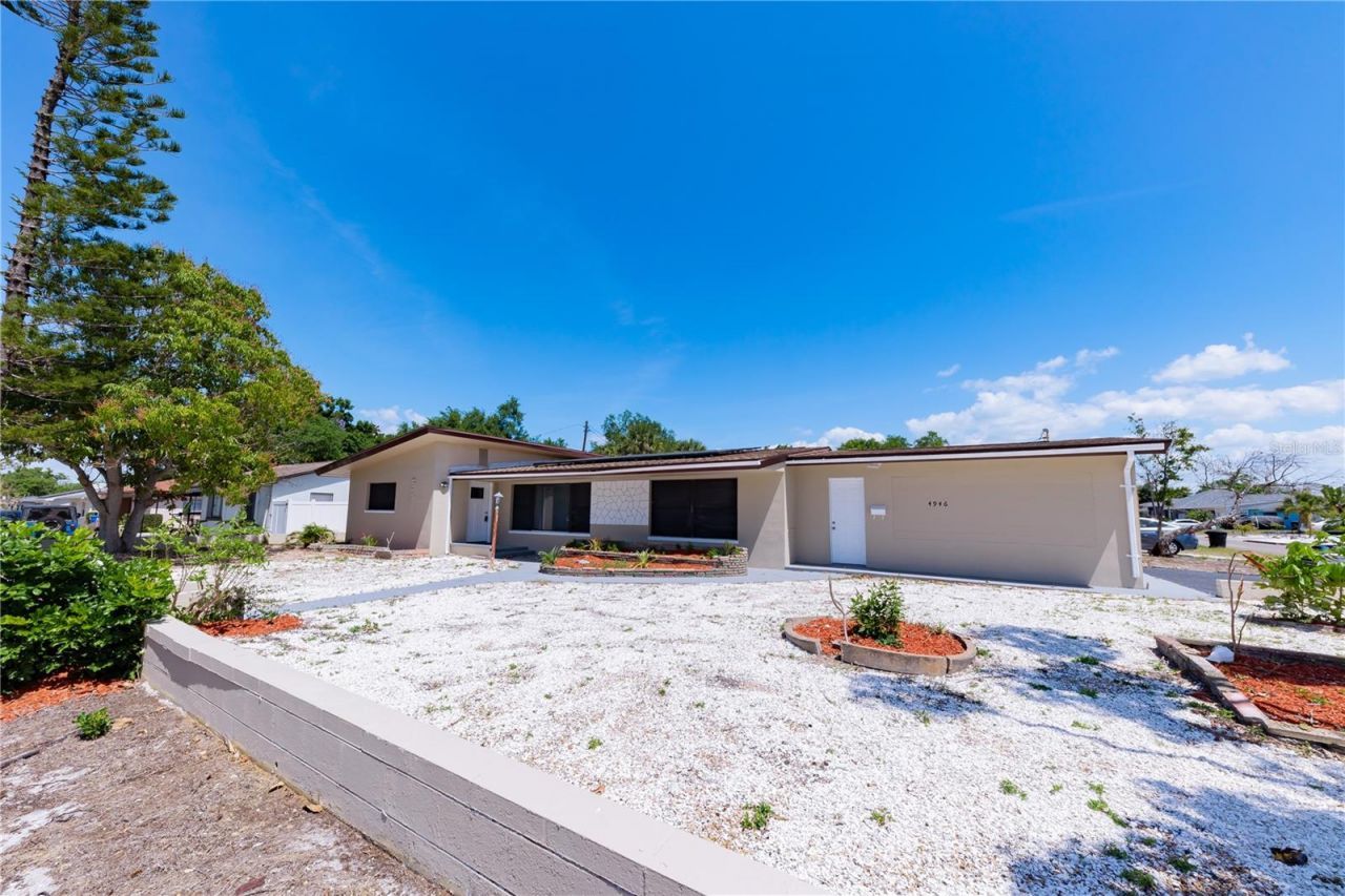 4946 Dr Martin Luther King Jr Street S, Saint Petersburg, FL 33705 Photo