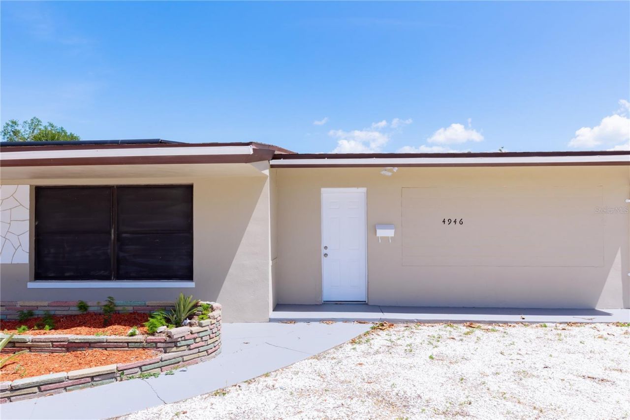 4946 Dr Martin Luther King Jr Street S, Saint Petersburg, FL 33705 Photo